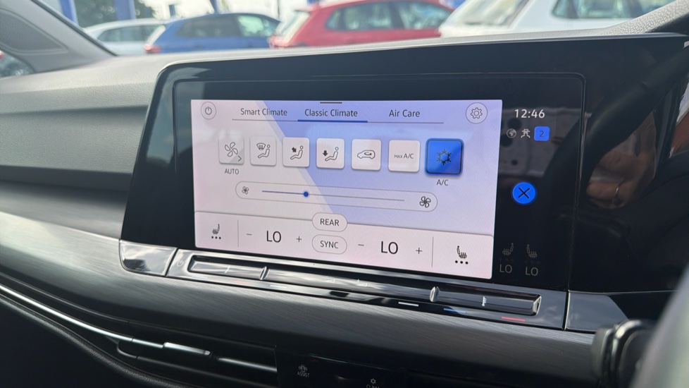 Volkswagen Golf 1.5 TSI Style 5dr Petrol Hatchback - Image 21