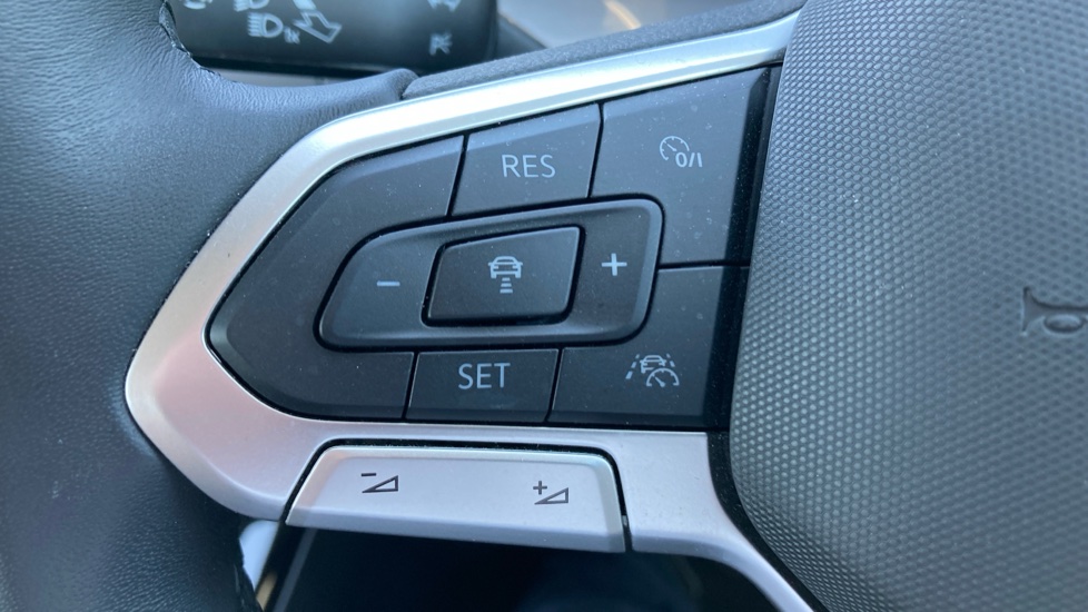 Volkswagen Golf 1.5 TSI 150 Style 5dr Petrol Hatchback - Image 17