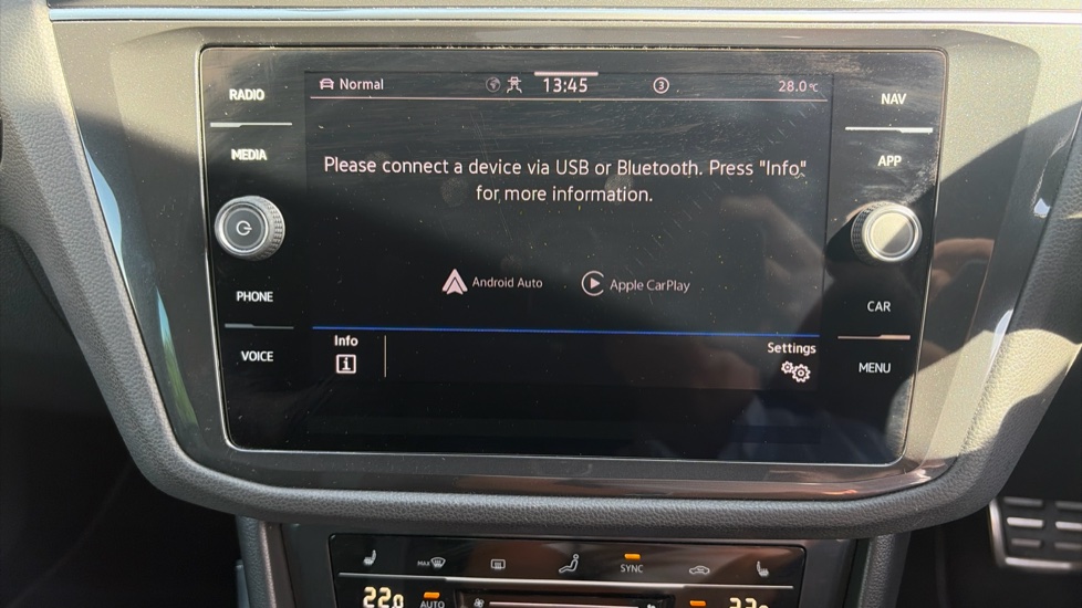 Volkswagen Tiguan 2.0 TDI R-Line 5dr DSG Diesel Estate - Image 39