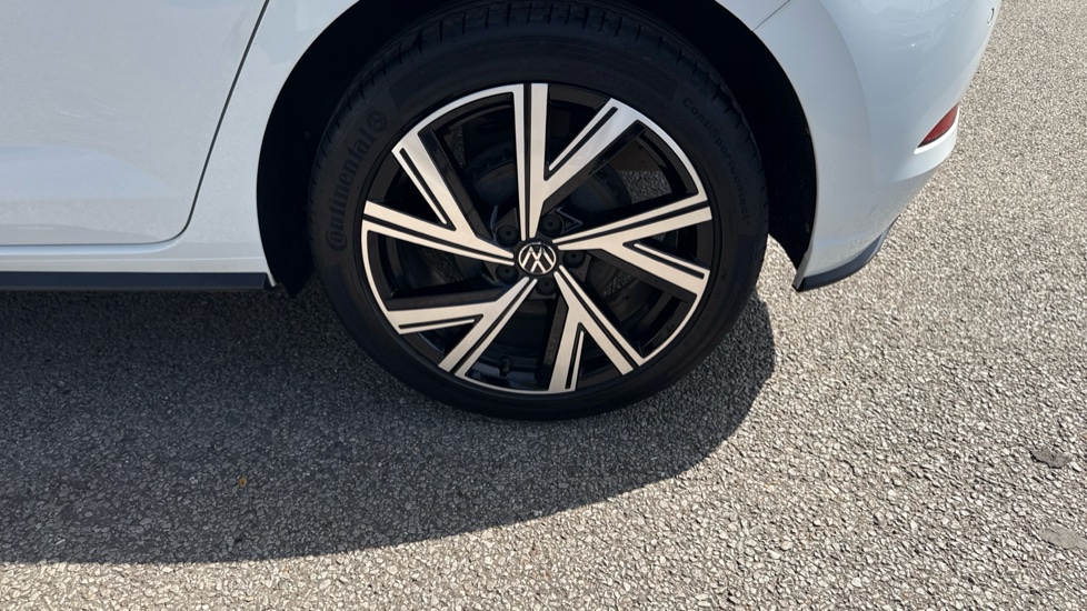 Volkswagen Polo 1.0 TSI R-Line 5dr Petrol Hatchback - Image 41