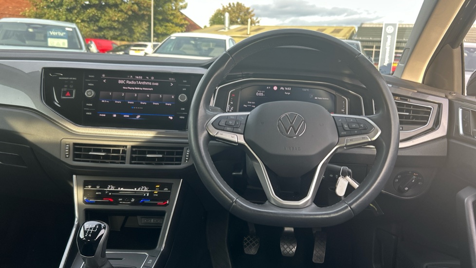 Volkswagen Polo 1.0 TSI Style 5dr Petrol Hatchback - Image 10