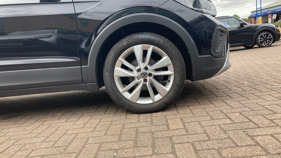 Volkswagen T-Cross 1.0 TSI 115 Match 5dr DSG Petrol Estate - Image 5