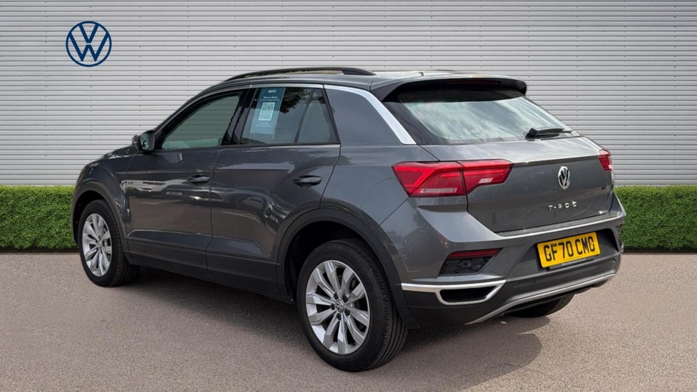 Volkswagen T-Roc 1.5 TSI EVO SE 5dr DSG Petrol Hatchback - Image 3