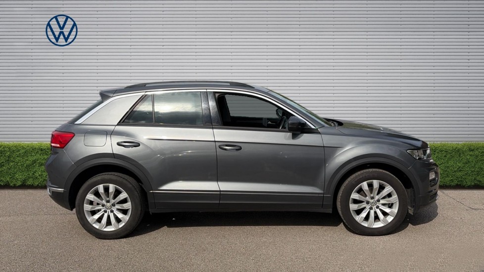 Volkswagen T-Roc 1.5 TSI EVO SE 5dr DSG Petrol Hatchback - Image 4