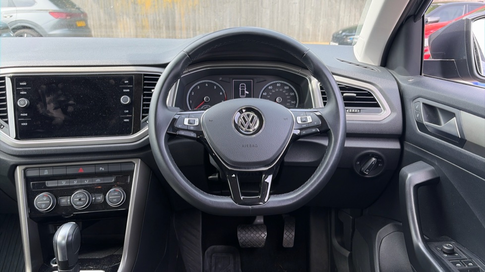 Volkswagen T-Roc 1.5 TSI EVO SE 5dr DSG Petrol Hatchback - Image 10