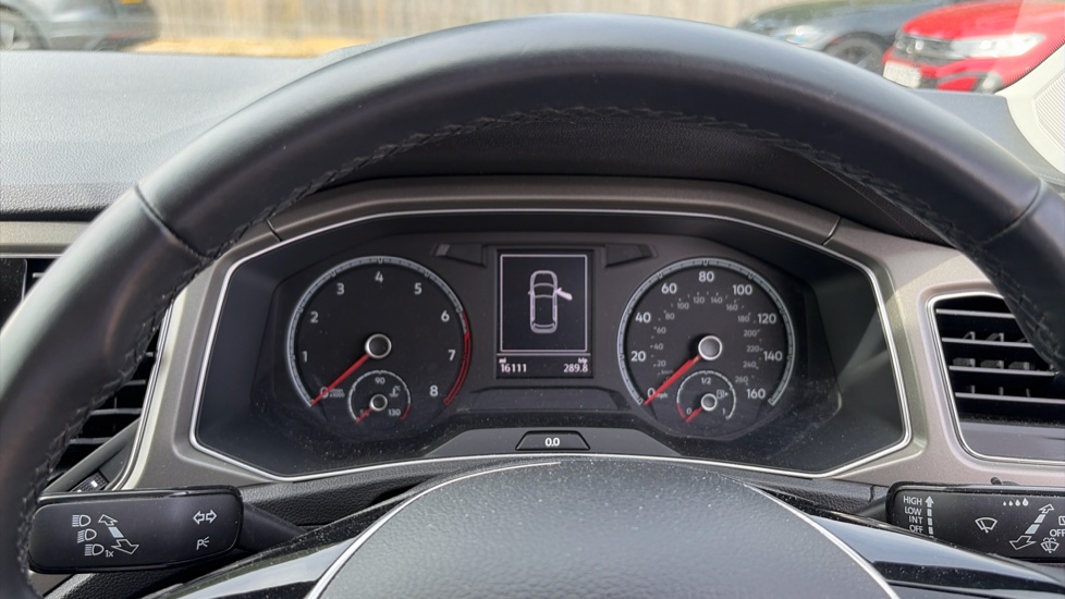 Volkswagen T-Roc 1.5 TSI EVO SE 5dr DSG Petrol Hatchback - Image 11