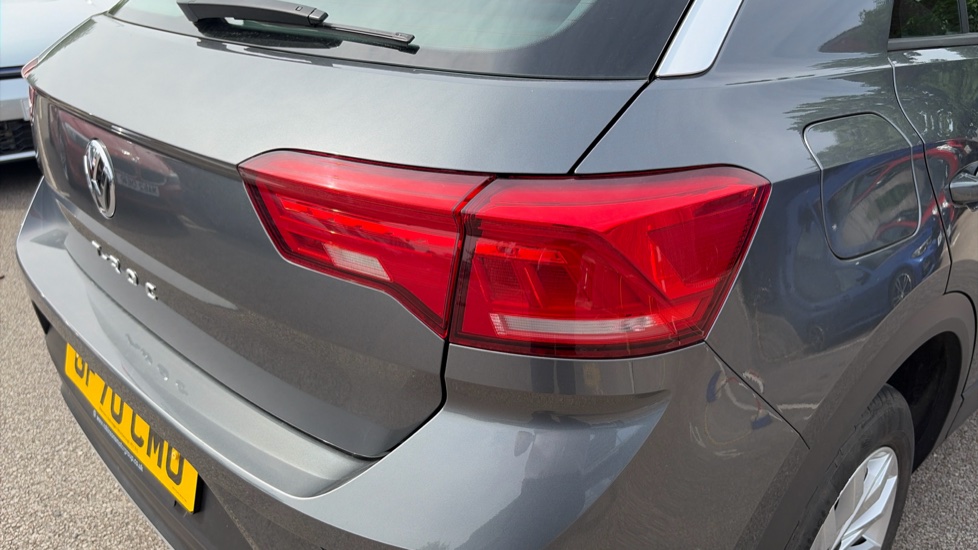 Volkswagen T-Roc 1.5 TSI EVO SE 5dr DSG Petrol Hatchback - Image 23
