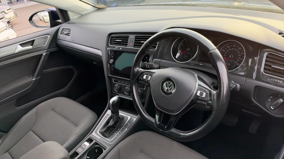Volkswagen Golf 1.5 TSI EVO 150 Match Edition 5dr DSG Petrol Hatchback - Image 6