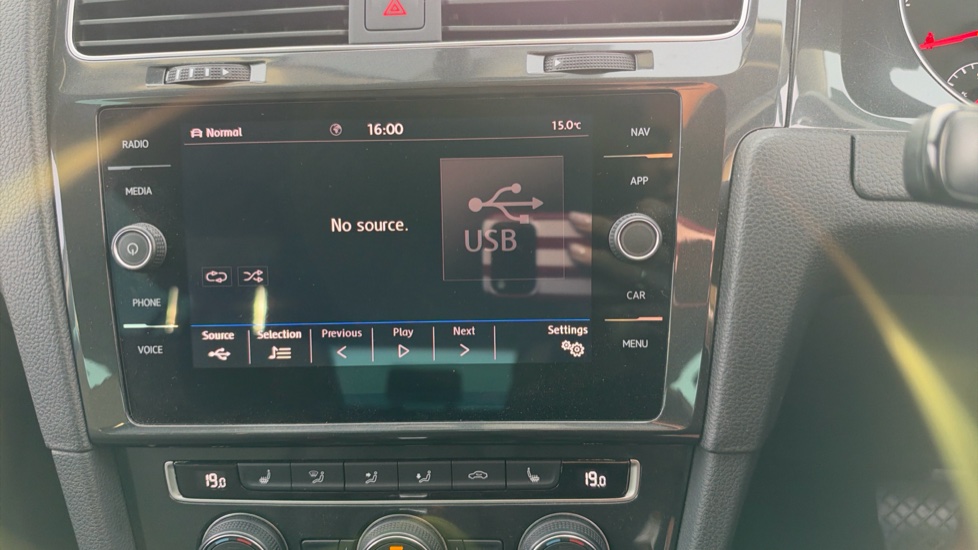 Volkswagen Golf 1.5 TSI EVO 150 Match Edition 5dr DSG Petrol Hatchback - Image 33