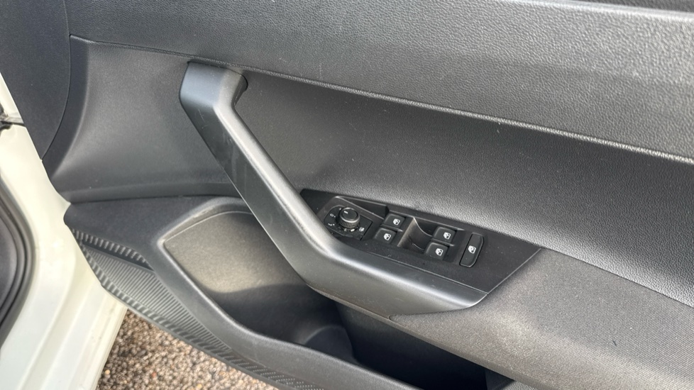 Volkswagen Polo 1.0 EVO 80 Match 5dr Petrol Hatchback - Image 19