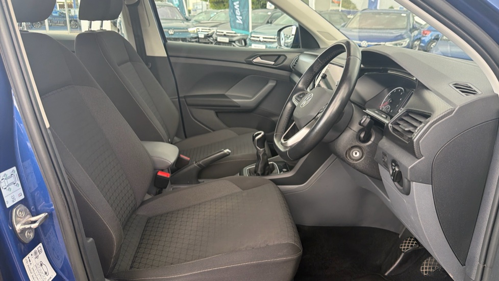 Volkswagen T-Cross 1.0 TSI 110 SE 5dr Petrol Estate - Image 15