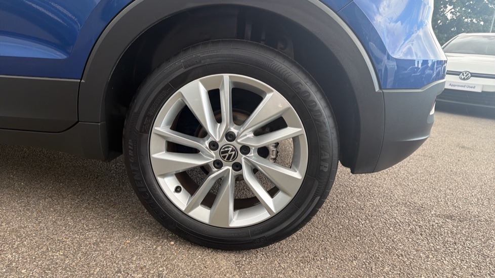 Volkswagen T-Cross 1.0 TSI 110 SE 5dr Petrol Estate - Image 22