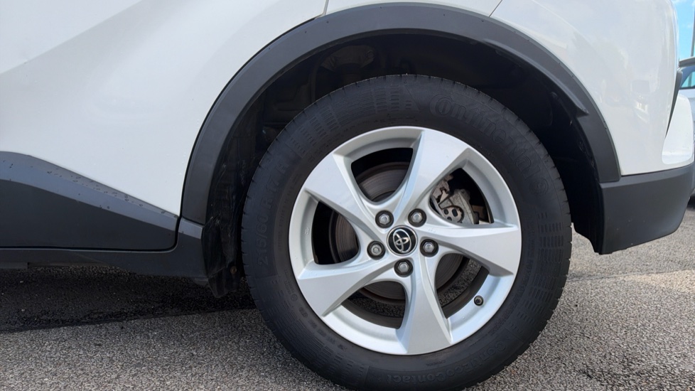 Toyota C-HR 1.8 Hybrid Icon 5dr CVT Hybrid Hatchback - Image 5