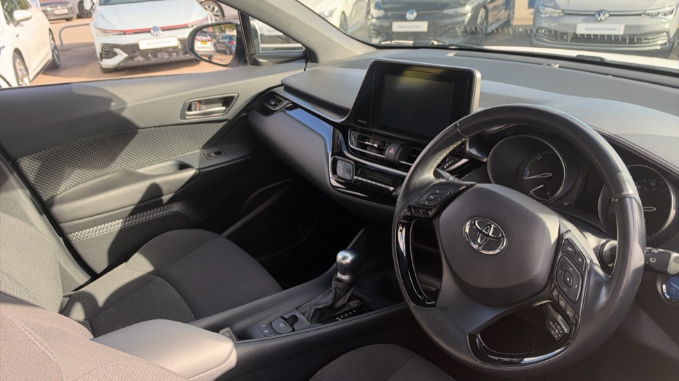 Toyota C-HR 1.8 Hybrid Icon 5dr CVT Hybrid Hatchback - Image 6