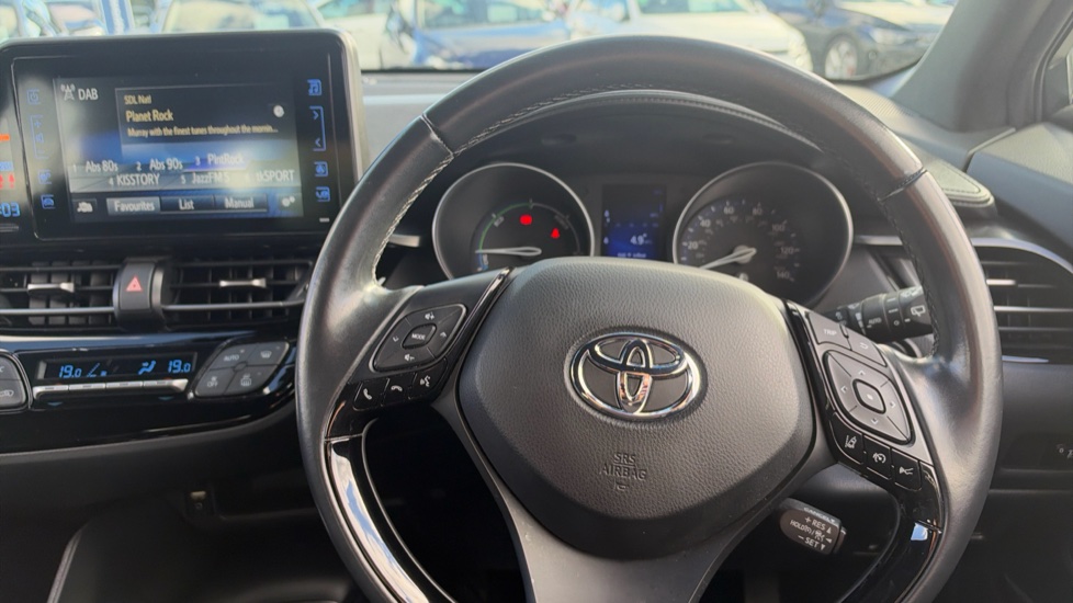 Toyota C-HR 1.8 Hybrid Icon 5dr CVT Hybrid Hatchback - Image 10