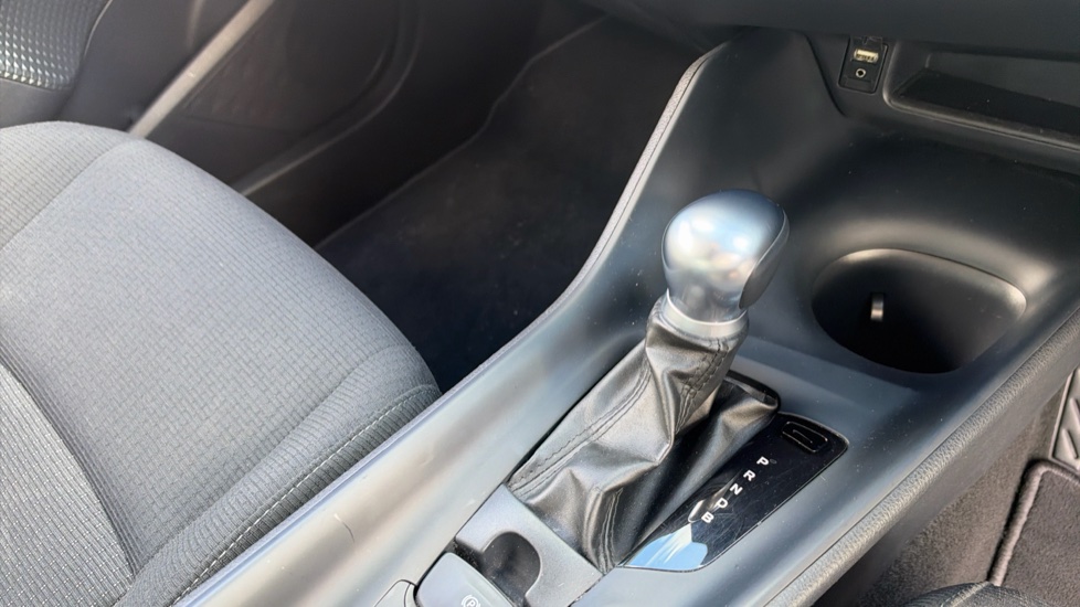 Toyota C-HR 1.8 Hybrid Icon 5dr CVT Hybrid Hatchback - Image 14