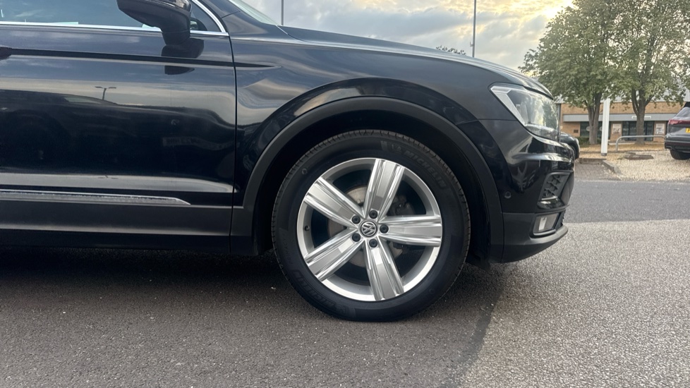 Volkswagen Tiguan 2.0 TDi 150 Match 5dr Diesel Estate - Image 5