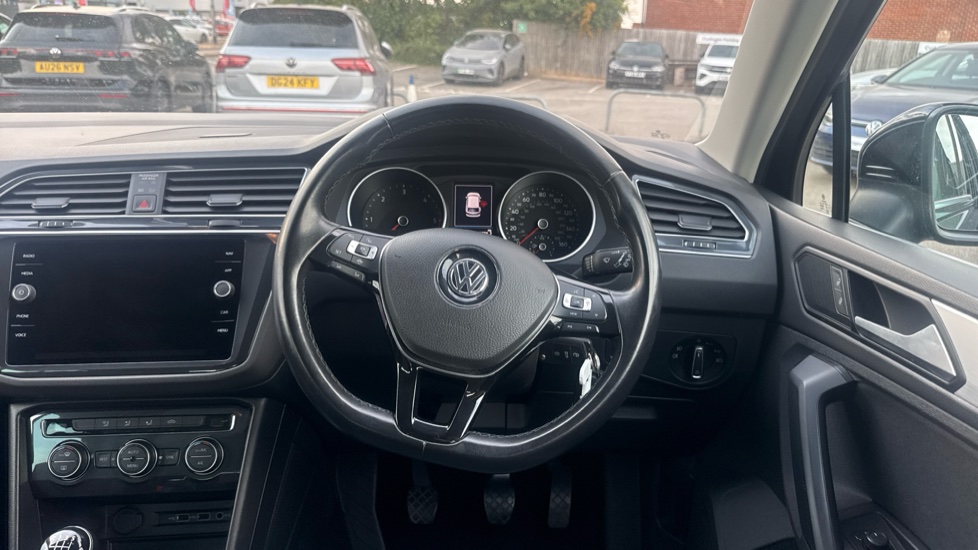Volkswagen Tiguan 2.0 TDi 150 Match 5dr Diesel Estate - Image 10