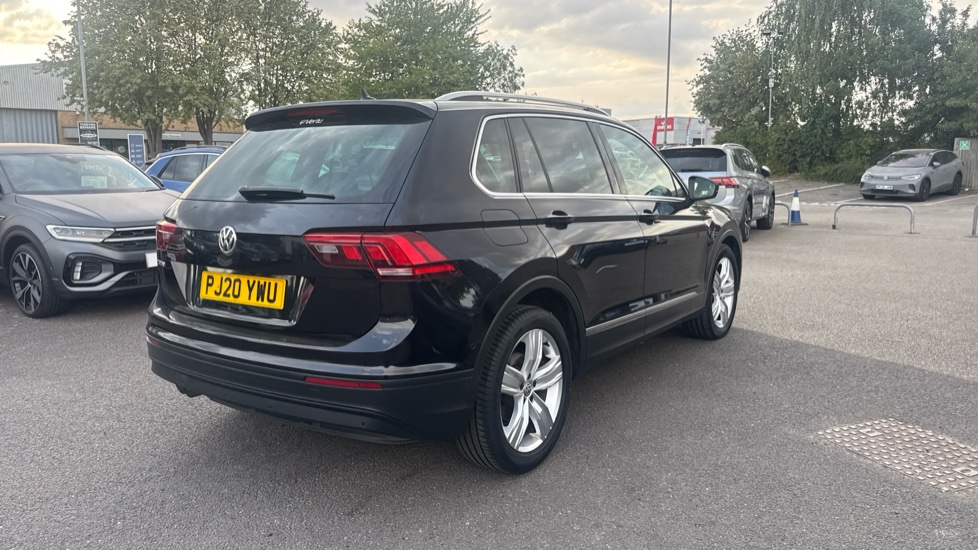 Volkswagen Tiguan 2.0 TDi 150 Match 5dr Diesel Estate - Image 25