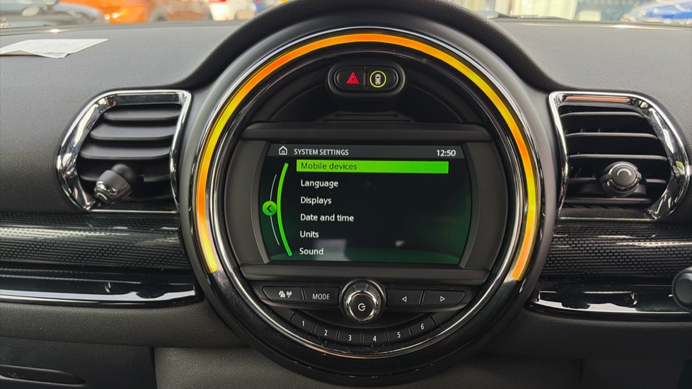 MINI Clubman 1.5 Cooper Exclusive 6dr Auto Petrol Estate - Image 22