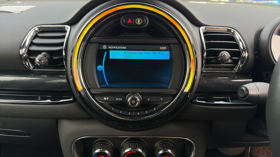 MINI Clubman 1.5 Cooper Exclusive 6dr Auto Petrol Estate - Image 29