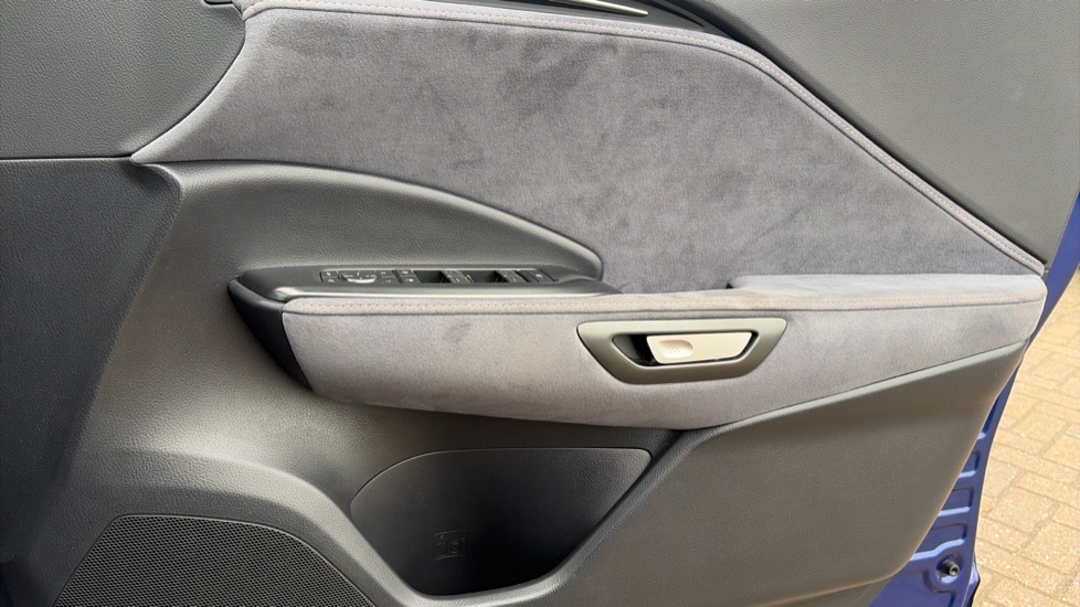 Lexus LBX 1.5 Takumi 5dr E-CVT AWD Hybrid Hatchback - Image 30