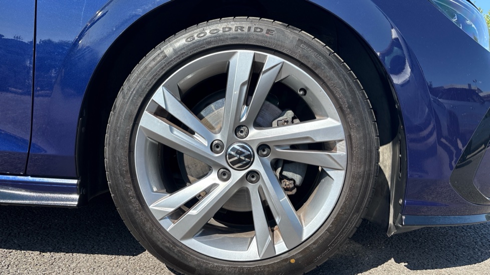 Volkswagen Golf 1.5 TSI 150 R-Line 5dr Petrol Hatchback - Image 5