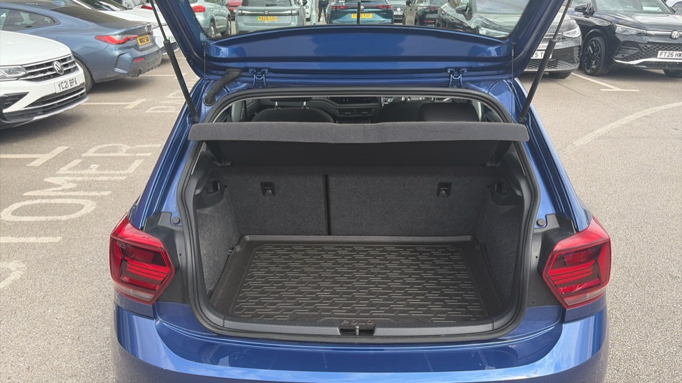 Volkswagen Polo 1.0 TSI 95 SE 5dr Petrol Hatchback - Image 20