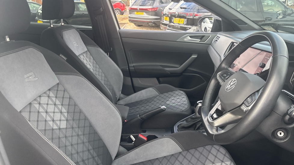 Volkswagen Taigo 1.5 TSI 150 R-Line 5dr DSG Petrol Hatchback - Image 15
