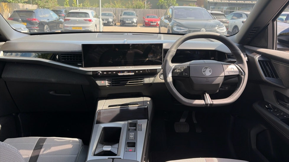 Vauxhall Grandland 1.2 Hybrid [136] GS 5dr e-DCT6 Petrol Hatchback - Image 9