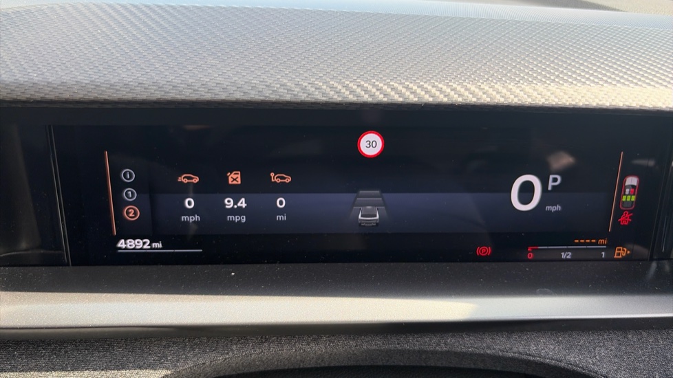 Vauxhall Grandland 1.2 Hybrid [136] GS 5dr e-DCT6 Petrol Hatchback - Image 11