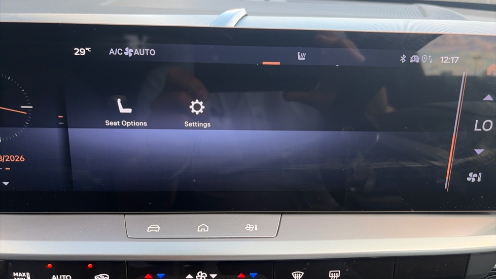 Vauxhall Grandland 1.2 Hybrid [136] GS 5dr e-DCT6 Petrol Hatchback - Image 33