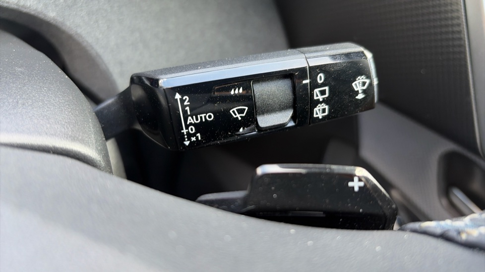 Vauxhall Grandland 1.2 Hybrid [136] GS 5dr e-DCT6 Petrol Hatchback - Image 38