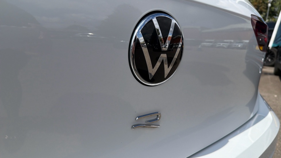 Volkswagen Golf 2.0 TSI 320 R 4Motion 5dr DSG Petrol Hatchback - Image 38