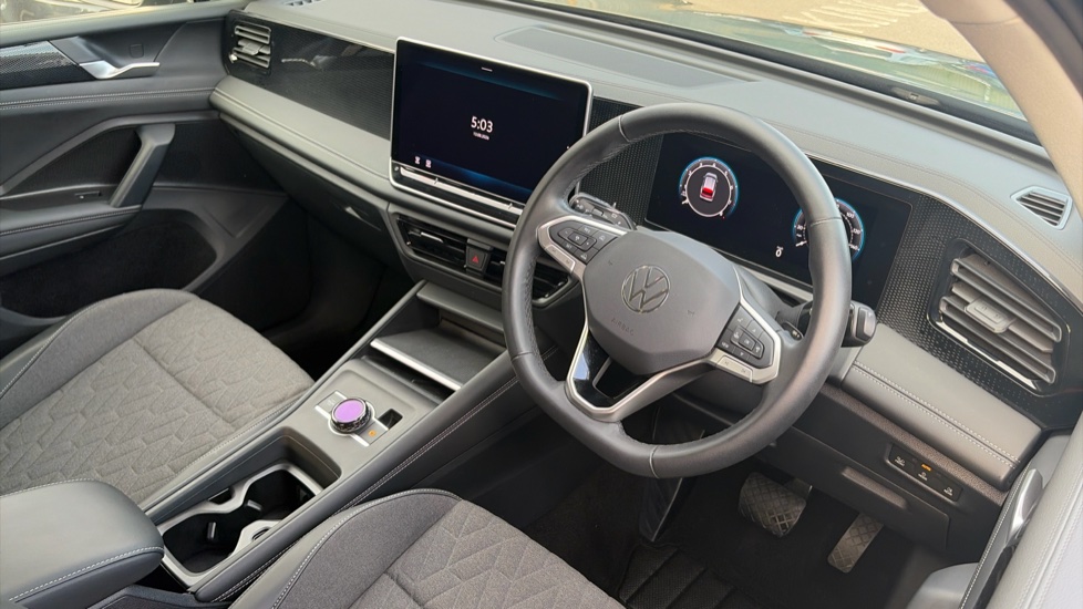 Volkswagen Tiguan 1.5 eTSI 150 Match 5dr DSG Petrol Estate - Image 6