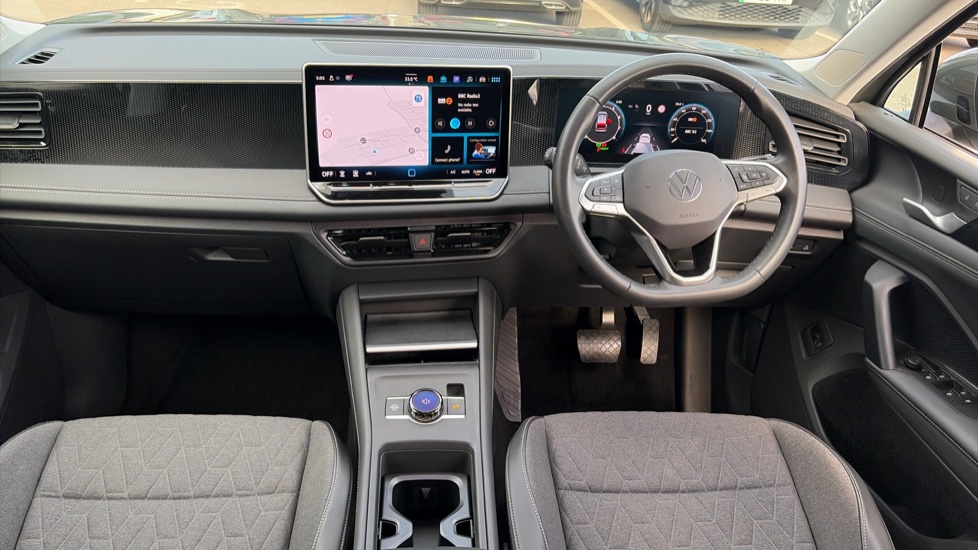 Volkswagen Tiguan 1.5 eTSI 150 Match 5dr DSG Petrol Estate - Image 9