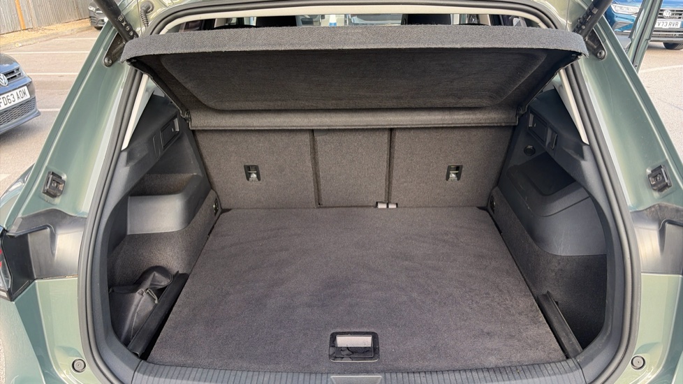 Volkswagen Tiguan 1.5 eTSI 150 Match 5dr DSG Petrol Estate - Image 20