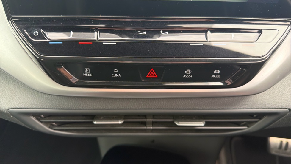 Volkswagen ID.4 125kW Style Pure Perform 52kWh 5dr Auto [110kW Ch] Electric Estate - Image 13