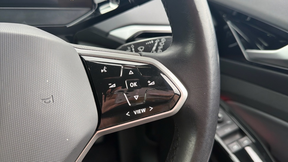 Volkswagen ID.4 125kW Style Pure Perform 52kWh 5dr Auto [110kW Ch] Electric Estate - Image 18