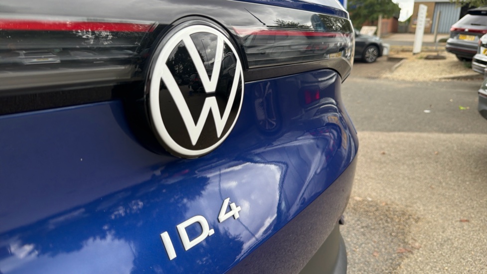Volkswagen ID.4 125kW Style Pure Perform 52kWh 5dr Auto [110kW Ch] Electric Estate - Image 21