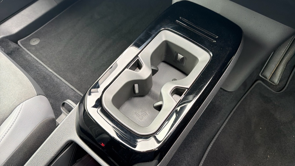 Volkswagen ID.4 125kW Style Pure Perform 52kWh 5dr Auto [110kW Ch] Electric Estate - Image 27