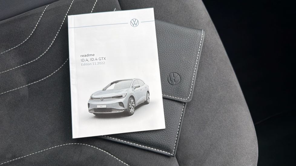 Volkswagen ID.4 125kW Style Pure Perform 52kWh 5dr Auto [110kW Ch] Electric Estate - Image 32