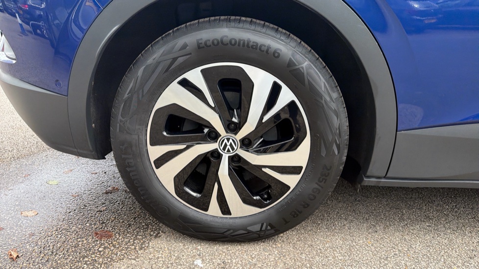 Volkswagen ID.4 125kW Style Pure Perform 52kWh 5dr Auto [110kW Ch] Electric Estate - Image 39