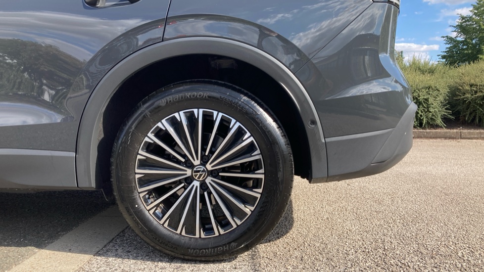 Volkswagen Tiguan 1.5 eTSI Match 5dr DSG Petrol Estate - Image 7