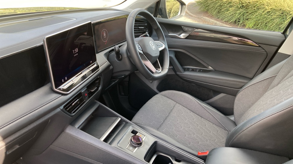 Volkswagen Tiguan 1.5 eTSI Match 5dr DSG Petrol Estate - Image 9