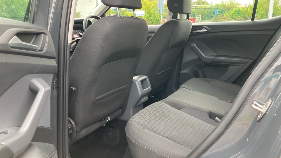 Volkswagen T-Cross 1.0 TSI 110 SE 5dr DSG Petrol Estate - Image 16