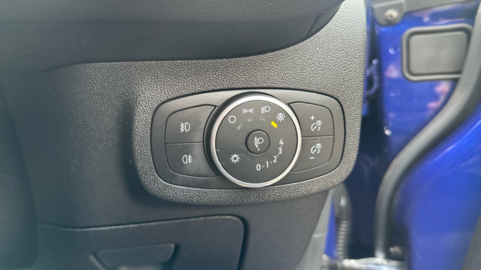 Ford Fiesta 1.0 EcoBoost Titanium 3dr Petrol Hatchback - Image 27