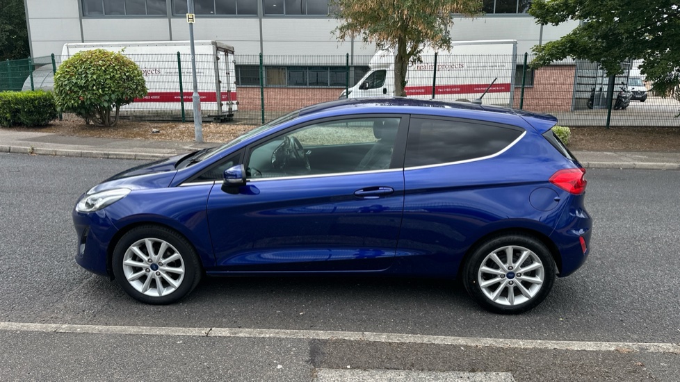 Ford Fiesta 1.0 EcoBoost Titanium 3dr Petrol Hatchback - Image 39