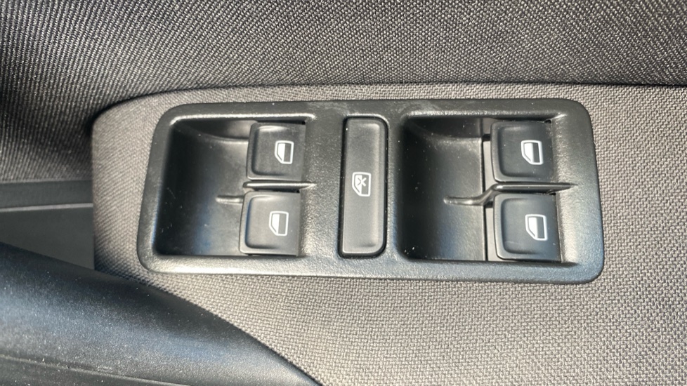 Volkswagen Polo 1.2 TSI Match 5dr Petrol Hatchback - Image 49