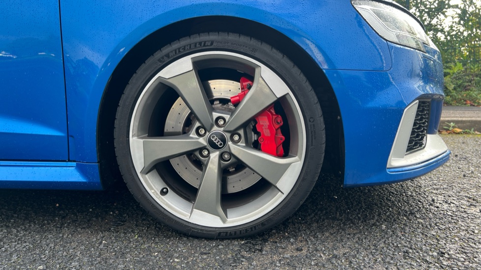Audi RS3 2.5 TFSI RS 3 Quattro 5dr S Tronic Petrol Hatchback - Image 7